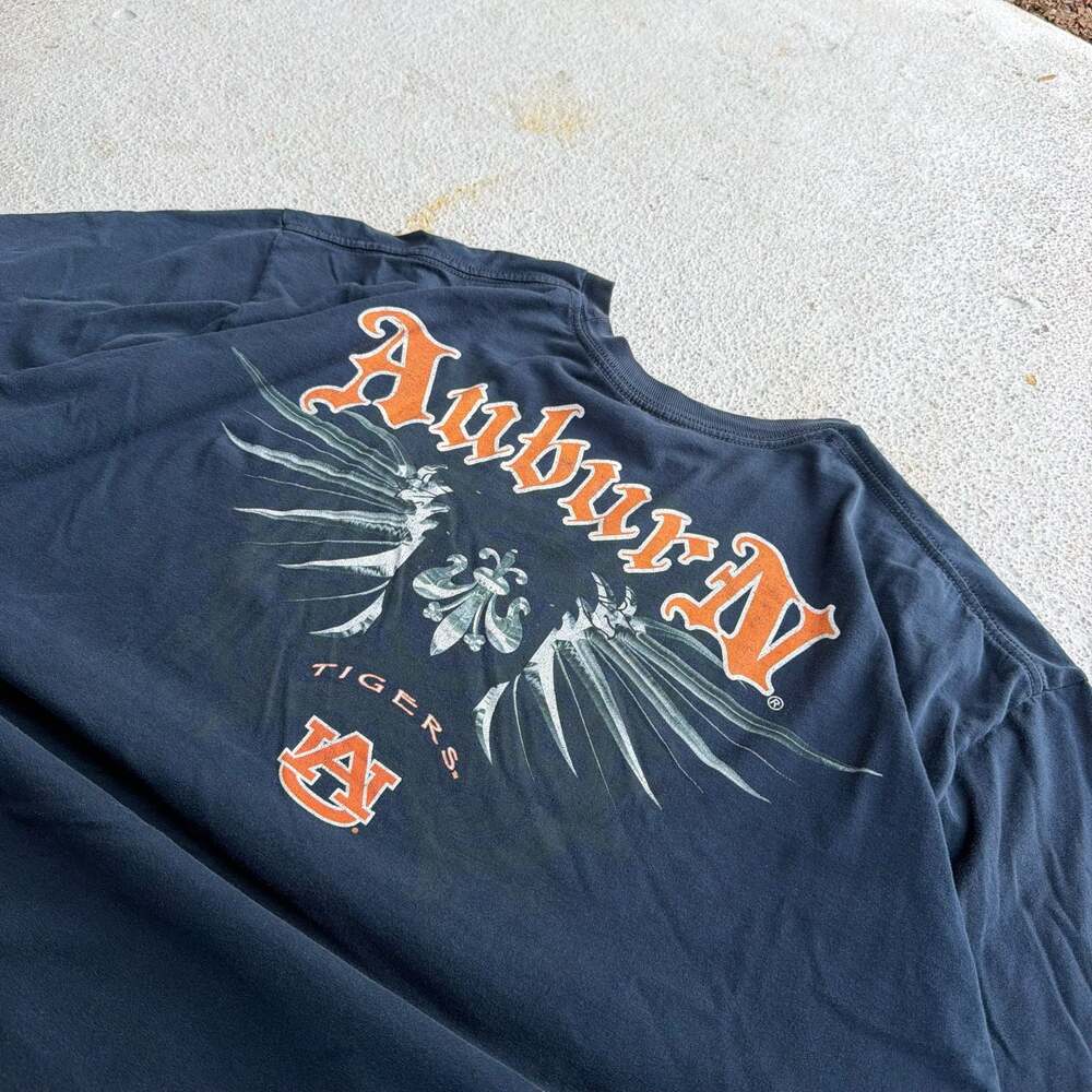 Vintage Auburn University Tigers Graphic T-Shirt Navy Blue